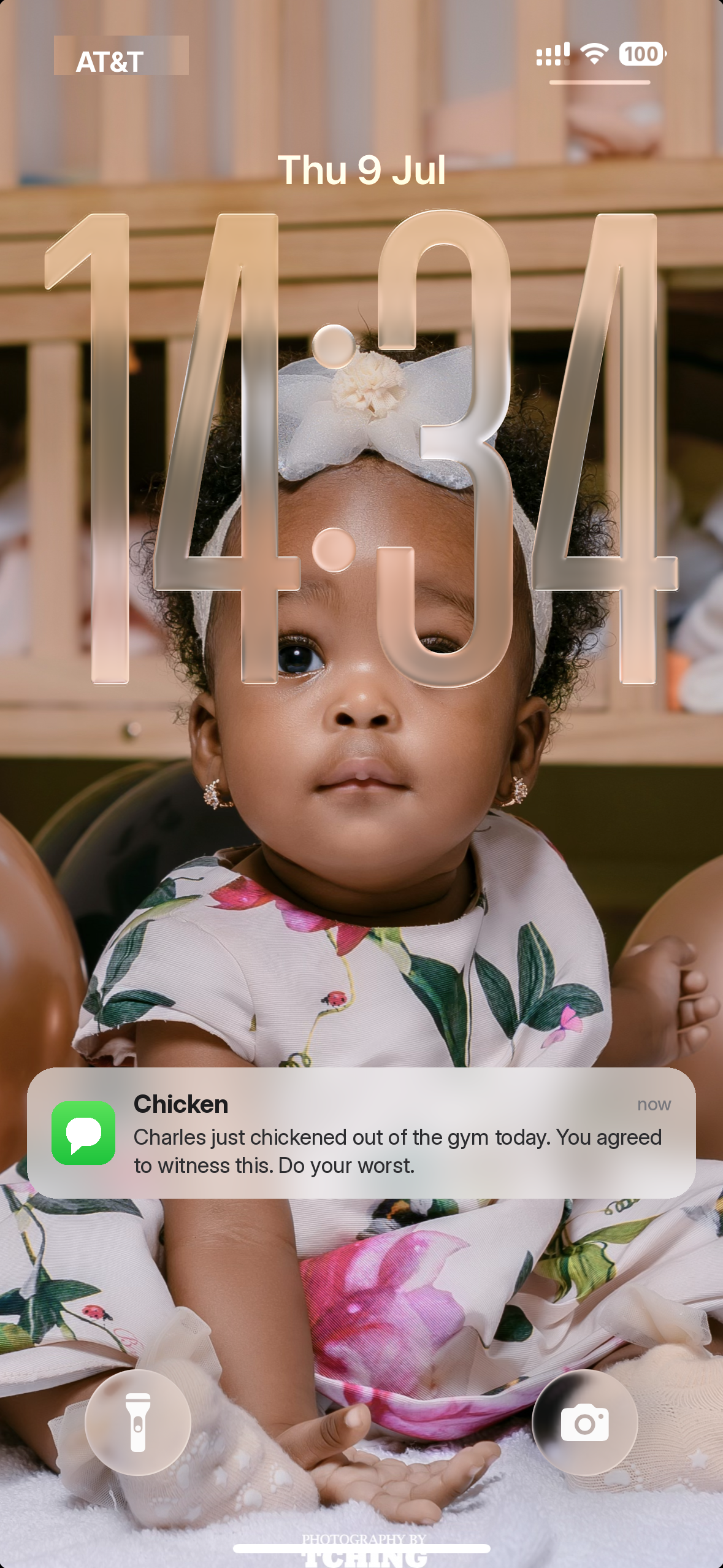 Lock screen text: someone just chickened out of the gym